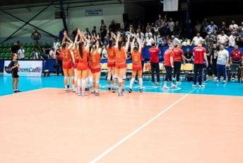 Odbojkašice večeras protiv Letonije za prvo mjesto i krunu istorijskog uspjeha