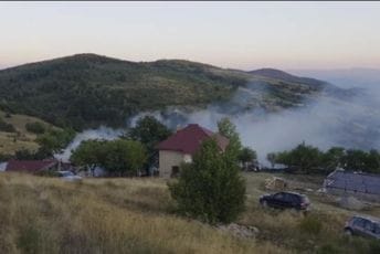 (VIDEO) Bukte požari i u Bijelom Polju: Vjetar otežava gašenje, zahvaćen veliki kompleks