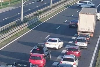 Teška saobraćajna nesreća  na auto-putu u Hrvatskoj: Jedna osoba poguinula, više povrijeđenih