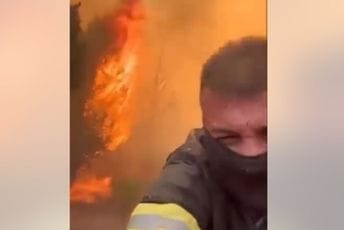 (VIDEO) Pogledajte kako se vatrogasac bori sa vatrenom stihijom