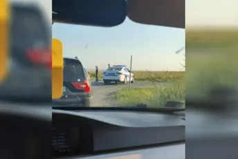 "Batinaši" ponovo u Bačkom Petrovcu, građani morali da otkažu protest