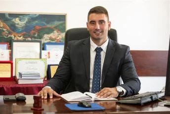 Osmi mart – više od čestitke, pitanje društvene odgovornosti