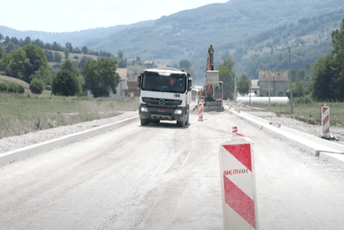 Bemax privodi kraju radove na putu Lepenac-Ribarevine-Berane: Asfaltiranje za nekoliko dana, mještani zadovoljni