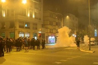 Haos u Srbiji: Vođeni ulični ratovi, u NS čovjek sa pištoljem, Vučić i brat bili u 'Ćacilendu', ima ranjenih