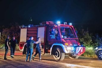 Podgorički vatrogasci spasili mladića: Opkolila ga vatra, nagutao se dima, a potom izgubio svijest