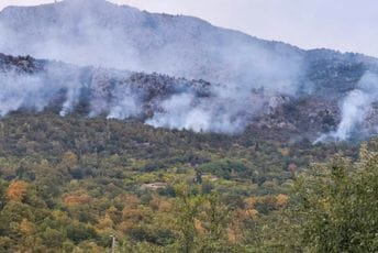 Aktivan požar u okolini Podgorice: Na terenu deset vatrogasaca