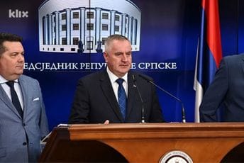 Banja Luka: Radovan Višković podnio ostavku, bira se nova vlada RS