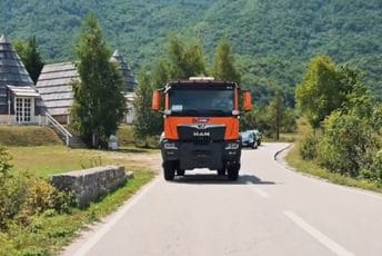 (VIDEO) Jakić: Novo vozilo za efikasnije komunalne usluge u Šavniku, dobrim partnerstvima mijenja se na bolje svakodnevni život