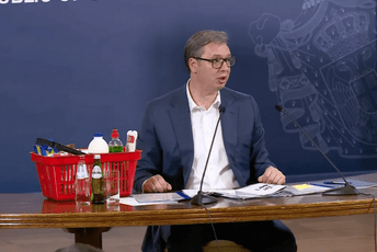 Zašto je Vučić gotov