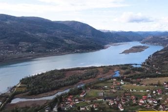 Tijelo muškarca iz Srbije pronađeno u jezeru kod Zvornika