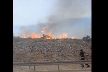 (VIDEO) Bukti ogroman požar kod Neuma: Gase i iz vazhuha, zatražili međunarodnu pomoć