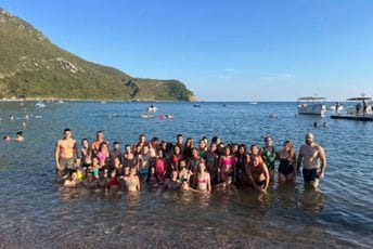 Đaci iz Šavnika na ljetovanju u Čanju: Opština Bar organizovala besplatan boravak na moru za učenike