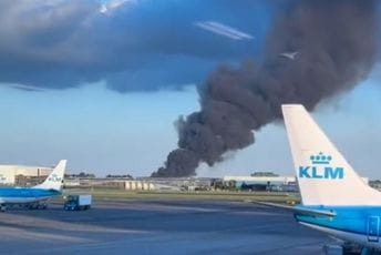 (VIDEO) Veliki požar buknuo u blizu aerodroma u Amsterdamu