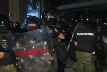Novi Sad: Policija se sukobila sa studentima, korišten biber sprej, letjeli predmeti prema Žandarmeriji