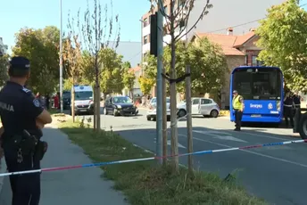 Tragedija u Zemunu: Autobusom usmrtio djevojčicu, udario u parkirana vozila, pa se zakucao u zgradu