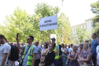 Božović: Sjutra štrajk upozorenja u skoro svim školama, ali mimo časova