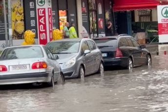 Haos u Albaniji: U Tirani ima povrijeđenih, na primorju gradovi pod vodom, dramatično bilo i na Ohridskom jezeru