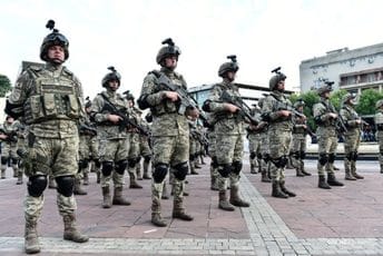 Vojnici koji su hapšeni na Kosovu: Krivokapić kažnjen, Lalatović napustio vojsku