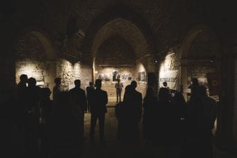 Hrabrost i otpor devedesetih kroz izložbu u Budvi (FOTO)