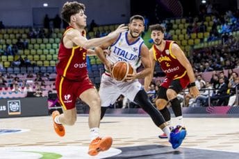 Italija slavila protiv Španije