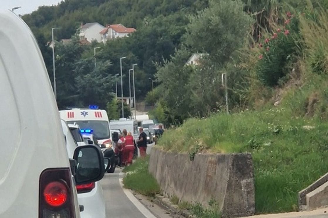 Bijela: U udesu povrijeđena jedna osoba