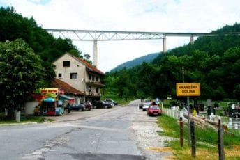 Žitelji vraneške doline traže da se hitno riješi problem vodosnabdijevanja: Ako ima novca za 5.100 službenih vozila mora imati za djecu i stare