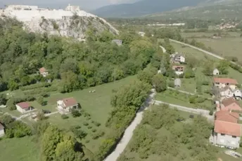 Mještani bjelopavlićkog sela: Ovako više ne ide, treba li da iselimo ili da trpimo zagađenje, buku i štetu?