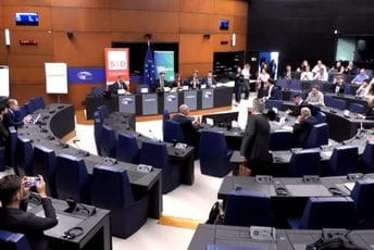 Srpska opozicija od EU zatražila sankcije za Vučića, Macuta, Dačića i Brnabić