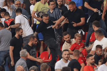 U Srbiji tvrde: Batinaši iz Crne Gore tukli ljude na stadionu; Božović: To su te 'rijeke slobode'