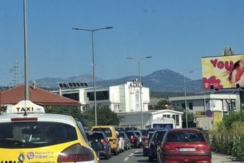 Udes u Podgorici: Formirale se kilometarske kolone