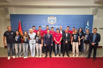 Mujović sa osvajačima medalja na evropskim prvenstvima: Rukometašice i vaterpolist na najbolji način predstavili Podgoricu i Crnu Goru