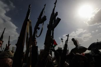 Izrael bombardovao luku Hodeida u Jemenu