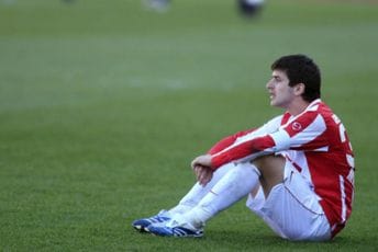Preminuo Dejan Milovanović: Nekadašnji kapiten Crvene Zvezde doživio dvostruki infarkt na utakmici