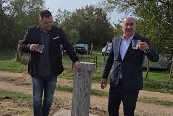 Joković i Kovačević svečano otvorili vodovod u Banjanima