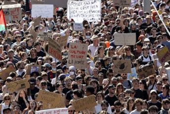 Epilog protesta u Francuskoj: Privedeno 309 osoba, povrijeđeno 26 policajaca, evo i koliko se ljudi okupilo
