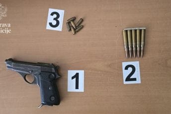 Pretresi na sjeveru: Pronađeni oružje i municija u ilegalnom posjedu, prijave protiv Beranca i Bjelopoljca