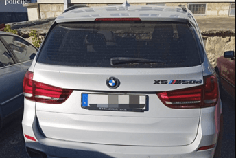 Na ulazu u Crnu Goru: Oduzet BMW sa švedske Interpolove potjernice i 1.800 eura duvanskih proizvoda