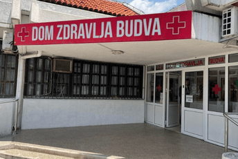 Pacijenti Doma zdravlja Budva ogorčeni zbog odlaska na hemodijalizu u Kotor; Radoman: Tehnički problem će biti brzo saniran