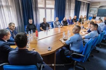 Šaranović nagrađene zamolio da prenesu poruku kolegama: Svaki radni sat će biti plaćen