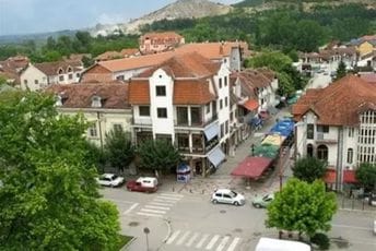 Srbija: Bračni par pronađen mrtav, sumnja se da ih je ubio unuk