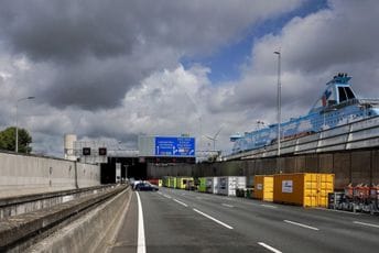 Dio aerodroma u Amsterdamu bio zatvoren zbog drona
