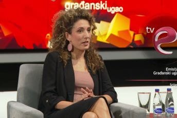 Građanski ugao večeras na TVE: Kako se o 90-im uči u školama u Crnoj Gori i regionu
