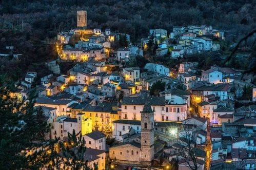 Ovaj italijanski grad je zaista uspio: Više od 300 porodica iz inostranstva trajno doselile u mjesto koje je odumiralo