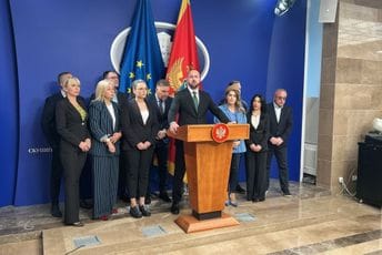 Nikolić: Privodiće opozicione lidere, ljude iz medija i civilnog sektora, pozivamo tužilaštvo da se vrati u okvire nadležnosti