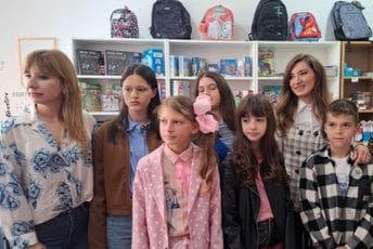 Joksimović najbolja na literarnom konkursu, drugo mjesto pripalo sestrama Petri i Martini Vujisić