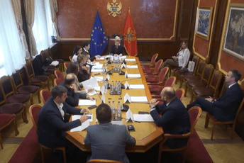 Mugoša: Biramo li sudije zbog Fon der Lajen ili zbog vladavine prava; Popović: Vladimir Novović u ime većine sprovodi hapšenja u Crnoj Gori