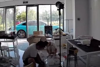 (VIDEO) Xiaomi SU7 sam krenuo sa parkinga: Snimak postao viralan