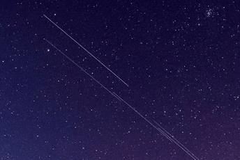 Maskovi Starlink sateliti padaju na Zemlju "rekordnim tempom", naučnici su zabrinuti