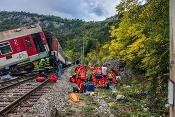 Sudarila se dva voza u Slovačkoj: Povrijeđen veliki broj putnika