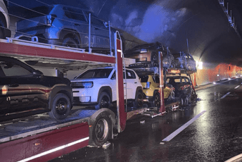 Požar na auto-putu: Gorio automobil u tunelu Vežešnik